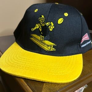 Mens Black / Yellow Football NFL Budweiser Cap